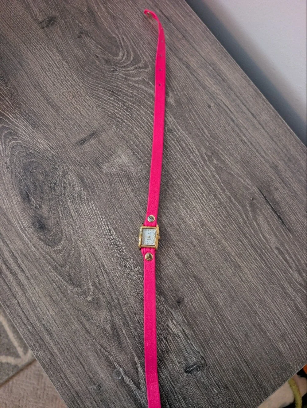 La Mer Women's Hot Pink Wrap Band Watch